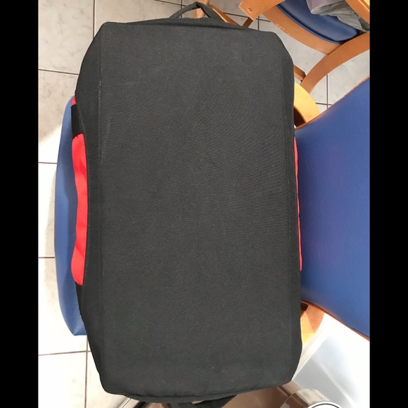 🎉HP🎉ColumbiaSportswearCompany 24in gear bag - Picture 6 of 15